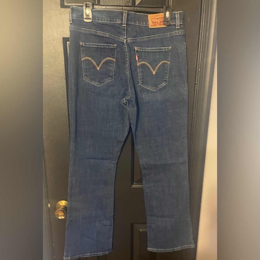 Classic Levi Bootcut Jeans - Picture 2 of 2